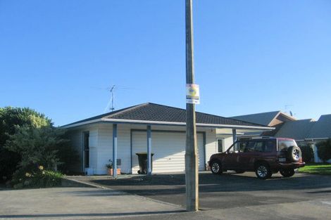 Photo of property in 19 Barque Crescent, Whitby, Porirua, 5024