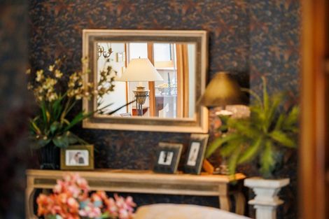 Photo of property in 5 Waicola Drive, Fitzherbert, Palmerston North, 4471