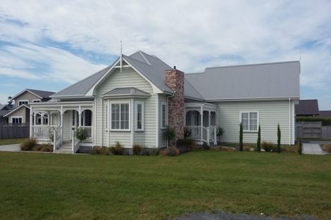 Photo of property in 6 Kaipakopako Road, Paraite, New Plymouth, 4373