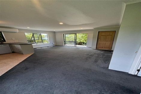 Photo of property in 226 Henderson Valley Road, Henderson, Auckland, 0612