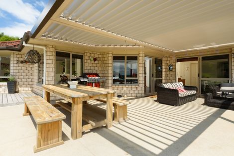 Photo of property in 21 Roger Guy Place, Welcome Bay, Tauranga, 3175