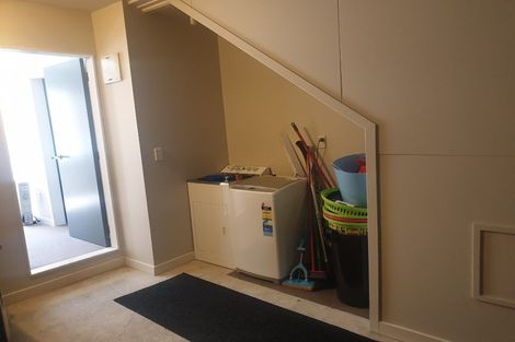 Photo of property in 152g Tasman Street, Mount Cook, Wellington, 6021