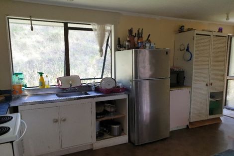 Photo of property in 16 Whiteman Road, Kawakawa, 0210