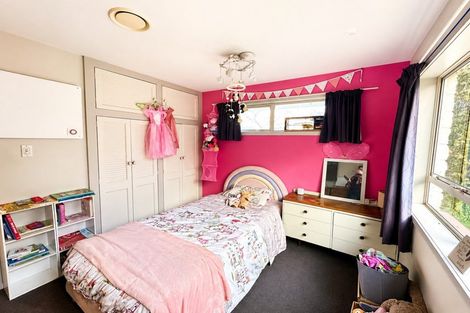 Photo of property in 39 Gibbs Drive, Woodend, 7610