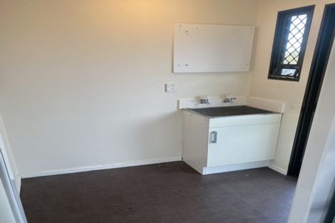 Photo of property in 2/11 Akehurst Avenue, New Lynn, Auckland, 0600