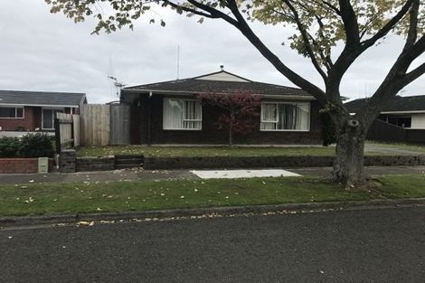 Photo of property in 12-12a Cecil Place, Cloverlea, Palmerston North, 4412