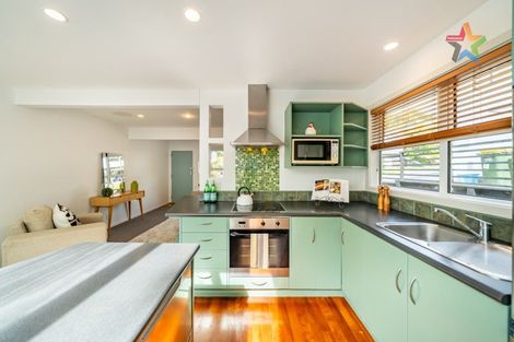 Photo of property in 40a Viewmont Drive, Harbour View, Lower Hutt, 5010
