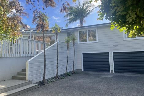 Photo of property in 29 Becroft Drive, Forrest Hill, Auckland, 0620