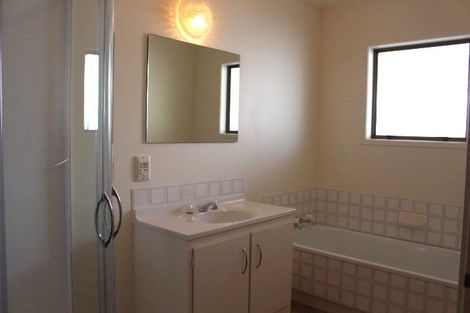 Photo of property in 46 St Annes Crescent, Wattle Downs, Auckland, 2103