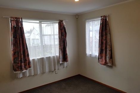 Photo of property in 6 Sabot Place, Massey, Auckland, 0614