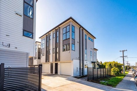Photo of property in 16 Woodford Avenue, Brookfield, Tauranga, 3110