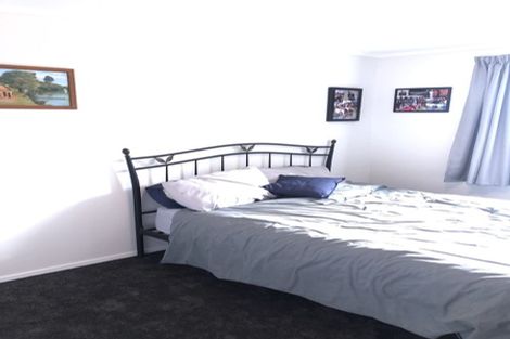 Photo of property in 16 Oleander Place, Bell Block, New Plymouth, 4312