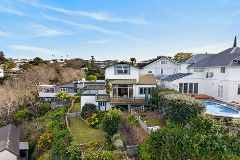 Photo of property in 42 Cameron Road, Bluff Hill, Napier, 4110