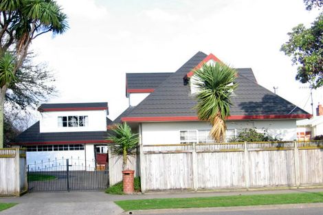 Photo of property in 170 College Street, Awapuni, Palmerston North, 4412