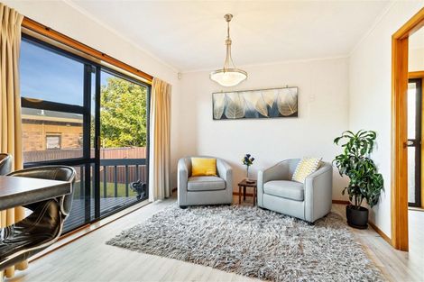 Photo of property in 12 Muscat Place, Henderson, Auckland, 0612