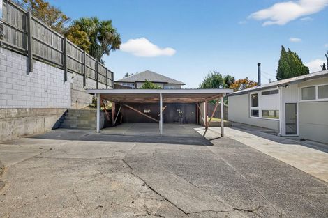 Photo of property in 1 Dyers Pass Road, Cashmere, Christchurch, 8022