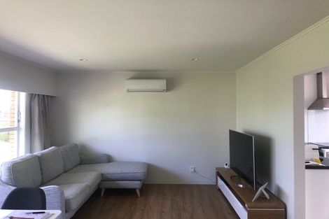 Photo of property in 2/53 Shakespeare Road, Milford, Auckland, 0620