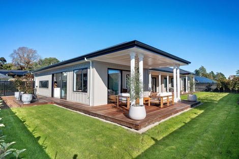 Photo of property in 8 Gage Lane, Havelock North, 4130