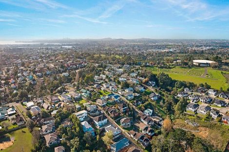 Photo of property in 11 Western View Court, Sunnyvale, Auckland, 0612