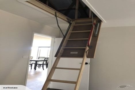 Photo of property in 87 Nobilo Road, Kumeu, 0810