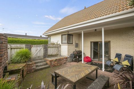 Photo of property in 288e Mangorei Road, Merrilands, New Plymouth, 4312