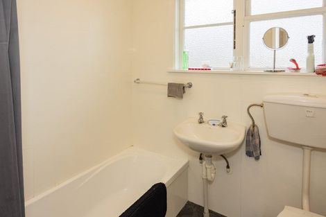 Photo of property in 16-16a Pembroke Street, Oamaru North, Oamaru, 9400