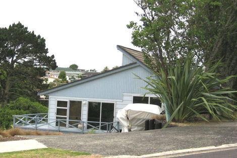 Photo of property in 1/17 Jacaranda Avenue, Beach Haven, Auckland, 0626