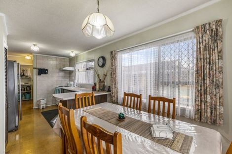 Photo of property in 23 Lane Road, Weymouth, Auckland, 2103