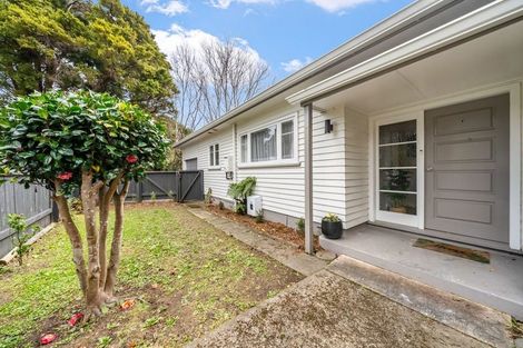 Photo of property in 2 Wood Street, Wallaceville, Upper Hutt, 5018