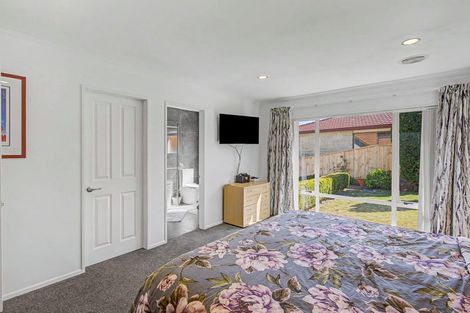 Photo of property in 127 Milne Drive, Paraparaumu, 5032