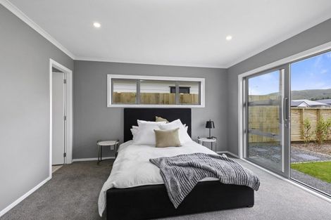 Photo of property in 135 Waipounamu Drive, Kelson, Lower Hutt, 5010