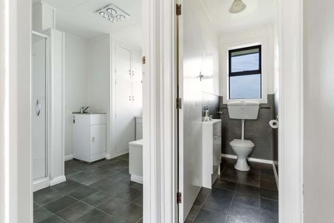 Photo of property in 15 Saint Andrew Place, Balclutha, 9230