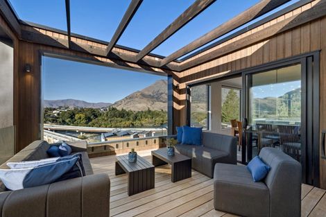 Photo of property in 10 Old Homestead Place, Kawarau Falls, Queenstown, 9300