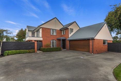 Photo of property in 100 Gardiners Road, Harewood, Christchurch, 8051