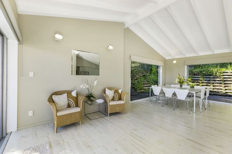 Photo of property in 53a De Luen Avenue, Tindalls Beach, Whangaparaoa, 0930
