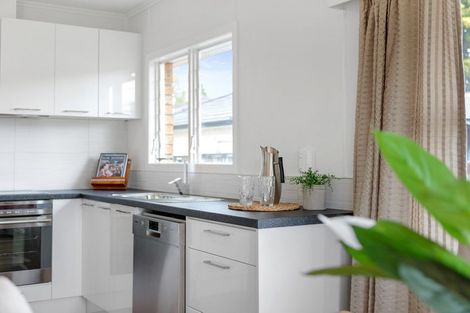 Photo of property in 127 Studholme Street, Morrinsville, 3300