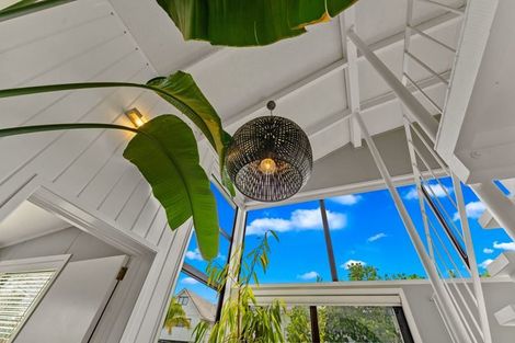 Photo of property in 11d Trinidad Road, Sunnynook, Auckland, 0620