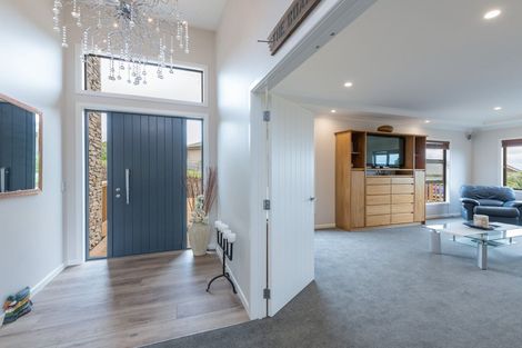 Photo of property in 17 Clairmont Heights, Stoke, Nelson, 7011