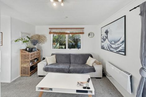 Photo of property in 6 Primrose Street, Raglan, 3225