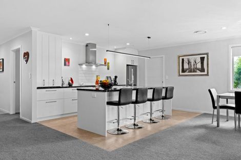 Photo of property in 4 Warrington Court, Carterton, 5713