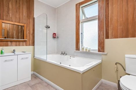 Photo of property in 27 Mccallum Street, Springlands, Blenheim, 7201