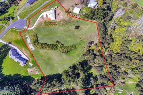 Photo of property in 66 Manuka Grove, Helensville, 0875