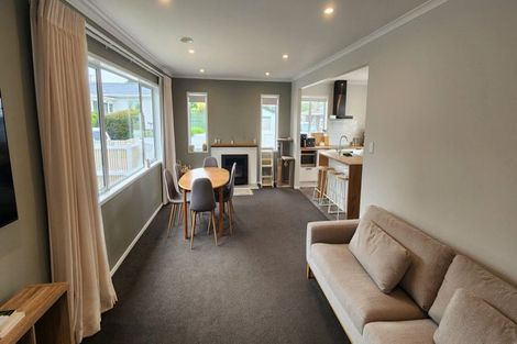 Photo of property in 13e York Crescent, Westown, New Plymouth, 4310