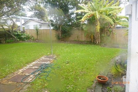 Photo of property in 5 Triangle Road, Massey, Auckland, 0614
