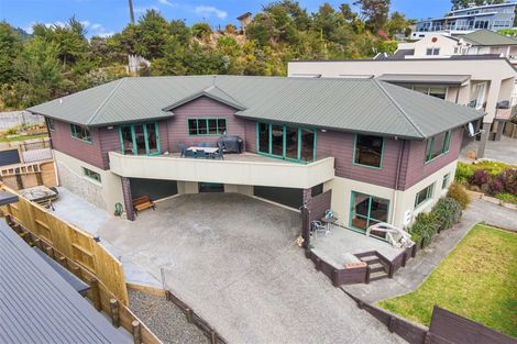 Photo of property in 111 Pacific View Drive, Whangamata, 3620