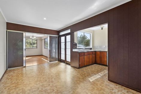 Photo of property in 2 Cornwall Crescent, Cannons Creek, Porirua, 5024