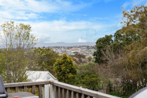 Photo of property in 20 Woodhouse Place, West Harbour, Auckland, 0618