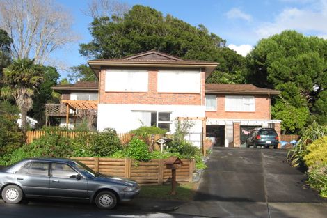 Photo of property in 13 Frank Place, Hillpark, Auckland, 2102