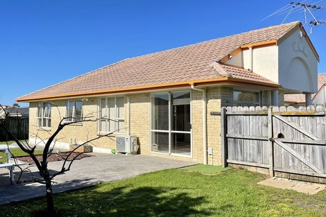 Photo of property in 41 Fernbrook Close, Burswood, Auckland, 2013