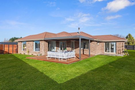 Photo of property in 35a Hawkins Road, Marshland, Christchurch, 8051